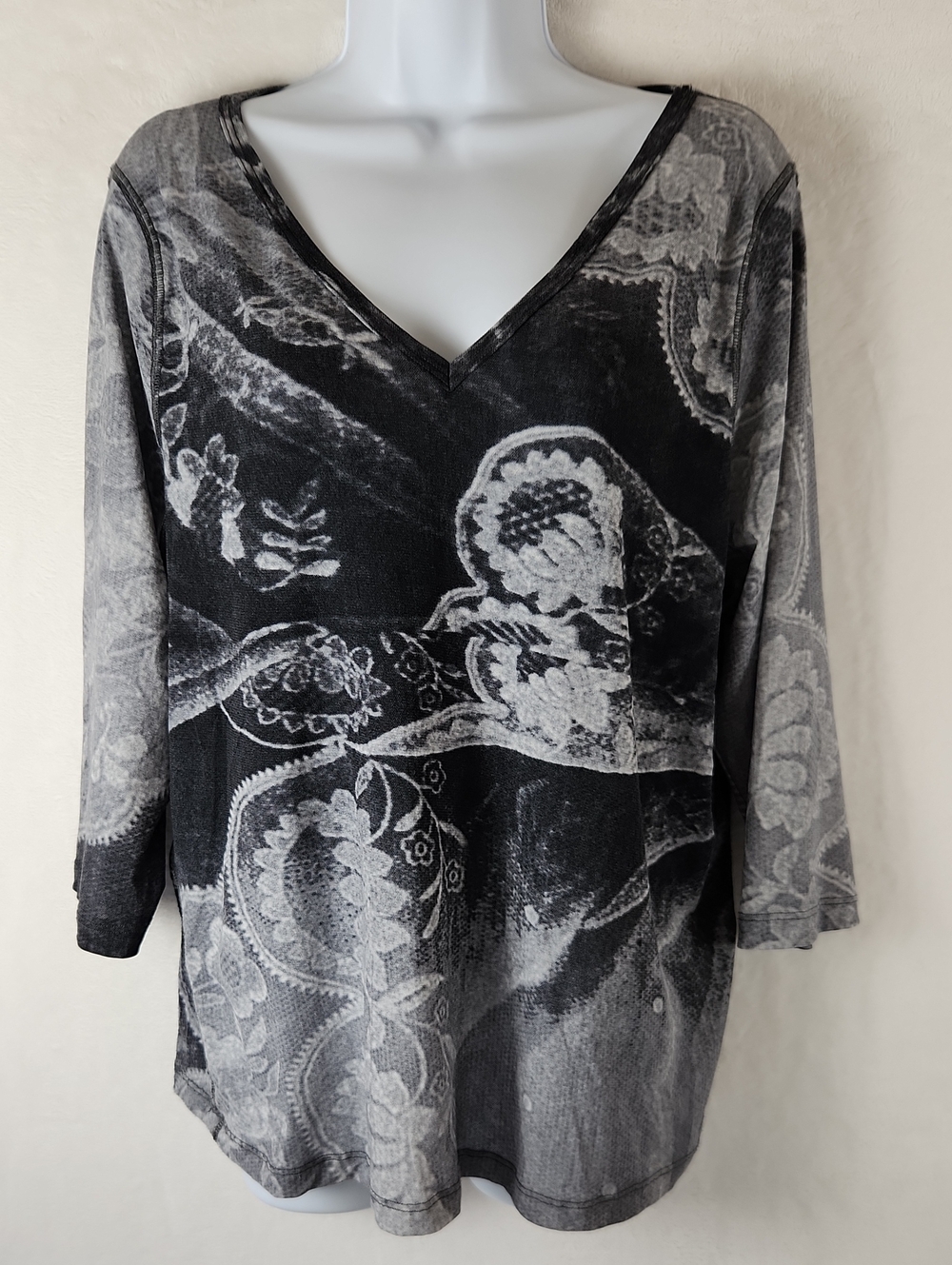Karen Kane Black & Gray Paisley V-Neck Tunic Size 2X